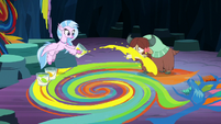 Silverstream tossing yellow paint on mural S9E3
