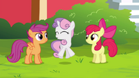 Sweetie Belle jumps up S4E15
