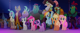 Twilight Sparkle bowing to other princesses MLPTM