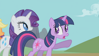 Twilight points to Celestia's chariot S1E10