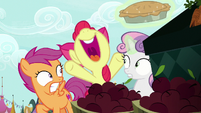 Apple Bloom -I'm gonna have a sister-in-law!- S9E23