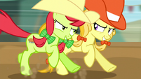 Peachy Sweet and Jonagold competing in steeplechase S5E6