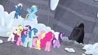 Starlight vanishes into the caves S5E2