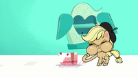 Applejack eating more of Pinkie Pie's cake PLS1E3a