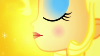 Close-up on Applejack's side profile SS1