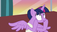 Music box Twilight looking up at Starlight S7E10