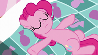 Pinkie Pie lays down in bed S5E19