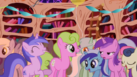 Popular background ponies S01E01