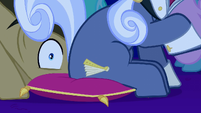 Hoity Toity sitting on Dr. Hooves' face S1E14