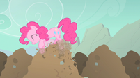 Pinkie Pie digging happily S1E19