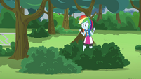 Rainbow Dash hears Pinkie in the bush EG3