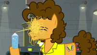 Silly string spraying in Cheese's face S9E14