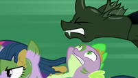 Spike avoids the changeling's bite S5E26