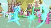 Starlight Glimmer teleports out of town S9E11