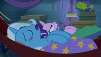 Starlight frustrated with sleep-talking Trixie S8E19