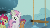 Sweetie Belle fixing a swing set S5E18