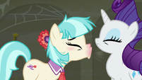 Coco sneezes in Rarity's face again S6E9