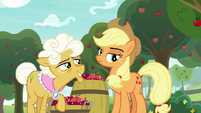 Goldie Delicious looking intrigued S9E10