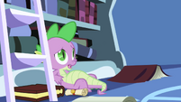 Spike knocked into the bookshelf S1E01