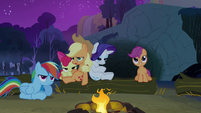 Everypony's tired except Scoot and Rainbow. Rainbow just looks bored.