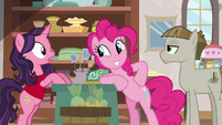 Pinkie Pie cuts in front of Mudbriar in line S8E3