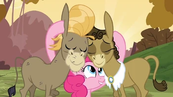 Pinkie helps S2E18