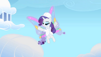 Rarity enjoying the attention from the bullies S1E16