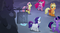 Rarity looking at swinging bakery sign MLPRR