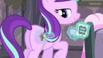 Starlight powders pink on her flank S5E02