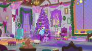 Twilight, Dash, and Spike in messy lounge S8E16