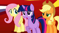 Twilight 'And the animals' weird behavior' S2E01