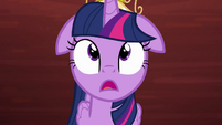 Twilight Sparkle scared S4E01