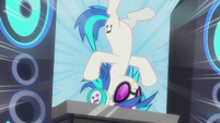 DJ Pon-3 spins on turntable on her head S5E9