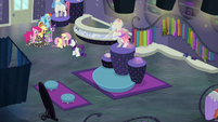 Mane Six all alone in Rarity For You S8E4