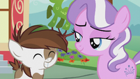 Pipsqueak gives Diamond a big grin S5E18