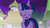 Twilight "panicking won't solve anything" S9E17