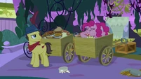 Pinkie Pie stuffing her mouth with pies S9E17