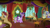 Twilight and Spike at The Tasty Treat S9E5