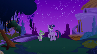 Twilight and Spike on the ground at Canterlot S5E12