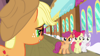 Applejack reassuring Apple Bloom that she's never met Babs.