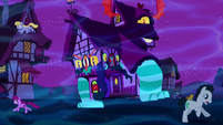 Monster house stomps through dream Ponyville S5E13