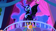 Nightmare Moon appears S1E1