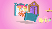 Scootaloo and Apple Bloom hopping in bed S01E17
