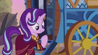 Starlight wearing a Saddle Arabian robe S8E19