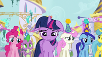 Twilight and friends feel sorry for Moon Dancer S5E12