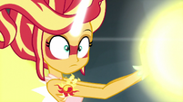 Daydream Shimmer realizing Midnight Sparkle is distracted EG3