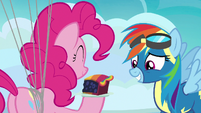 Pinkie giving Rainbow Dash a slice of pie S7E23