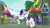 Rarity imitating Pinkie Pie S6E3