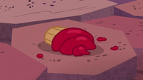 Red velvet cupcake on the ground S9E9