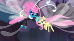 Seabreeze puts flower in Fluttershy's mane S4E16